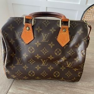 Louis Vuitton Monogram Speedy 25